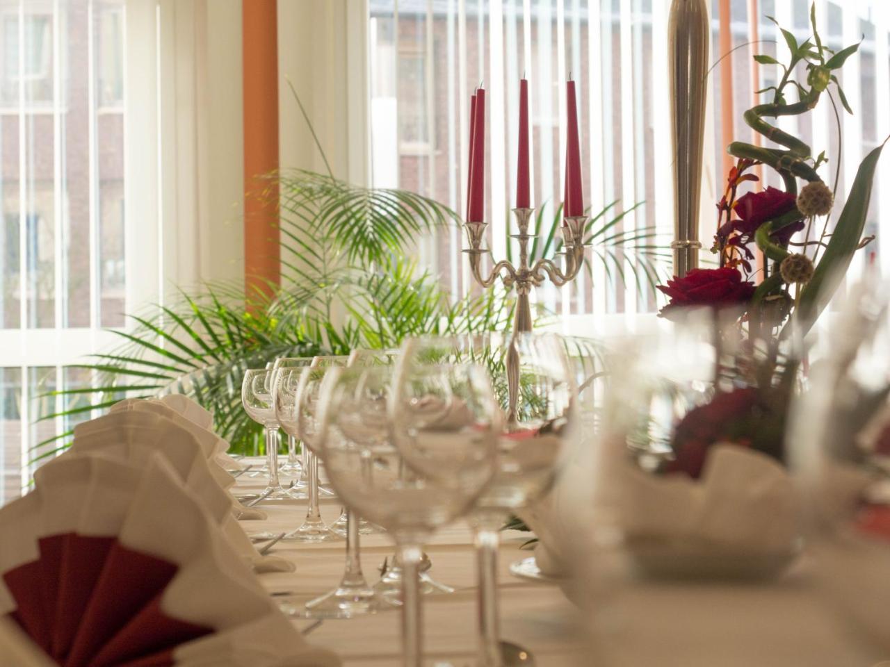 Hotel Primula Тройсдорф Экстерьер фото